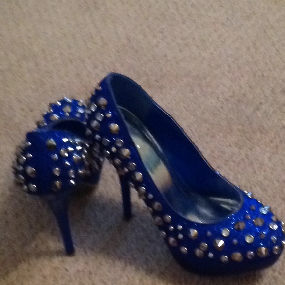 Blue spike heels - Picture 3 of 3